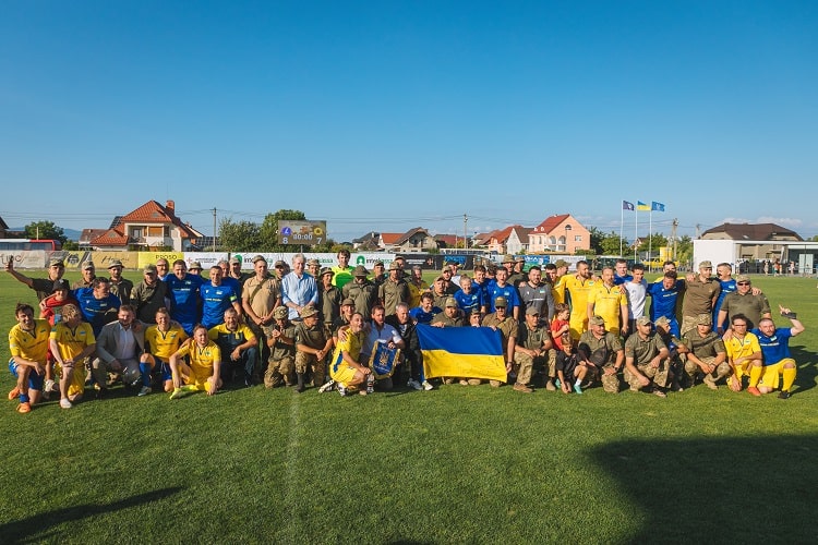 У Минаї УАФ долучилася до організації благодійного матчу на підтримку Збройних сил України між збірною легенд та збірною зірок