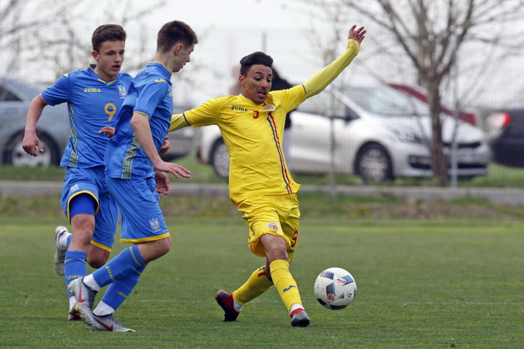 U-15: юнацька збірна України у своєму першому матчі перемогла команду Румунії