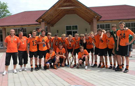 Вища ліга (U-15). Золото вирушає до Донецька