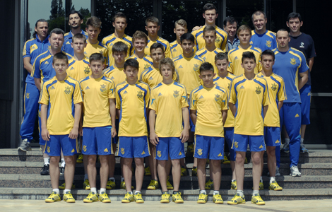 U-15: Перший турнір