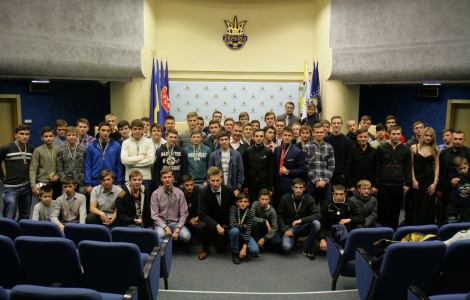 У Будинку футболу відбулось нагородження учасників чемпіонату з дворового футболу 2014 року