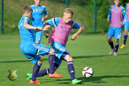 U-21: Початок з гарним настроєм