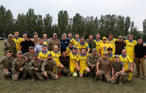 Ветерани збірної України зіграли у Попасній
