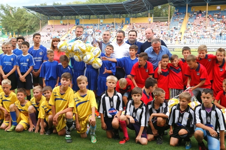 Президент ФФУ особисто переконався в безпечності проведення матчів УПЛ у Маріуполі