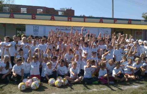 «Відкриті уроки футболу» в Харківської області