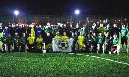 Легенди футболу та «Президентський полк» зіграли матч миру