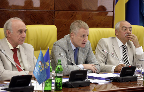 Виконком ФФУ: у пошуках золотої середини
