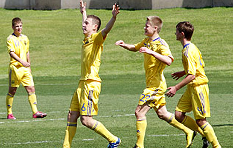 U-17: дві мирні угоди