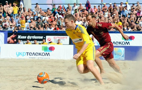 Пляжний футбол: курчат рахуватимемо восени