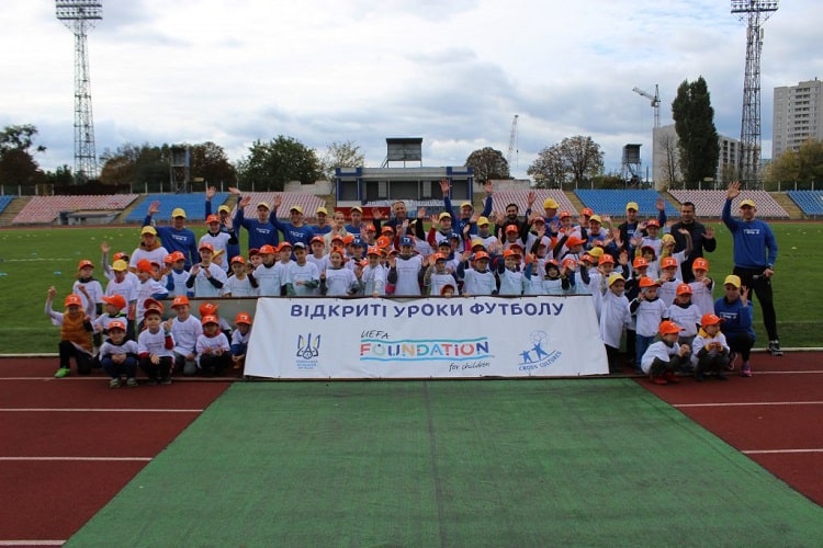 Черкаська ОАФ провела для переселенців «Відкриті уроки футболу»