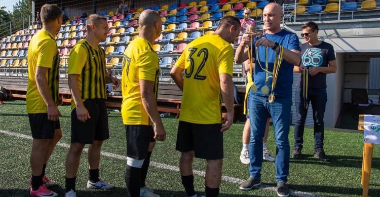 Олег Протасов нагородив учасників турніру серед ветеранів на підтримку Гвардії наступу «Буревій»