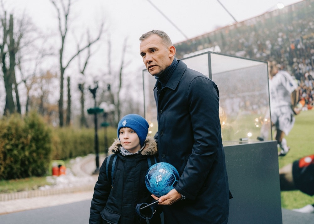 Andriy Shevchenko brings the Ballon d'Or to Ukraine