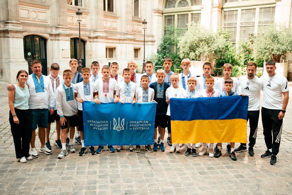 Юні футболісти з Дніпра пройшли тижневий тренувальний табір на базі збірної Франції
