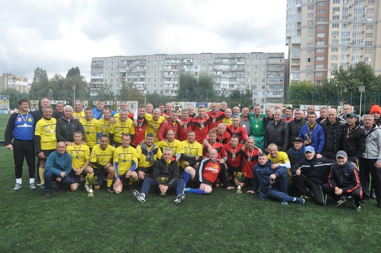 Золоті нагороди чемпіонату України серед ветеранів 45+ — у «Буковини-Ретро»