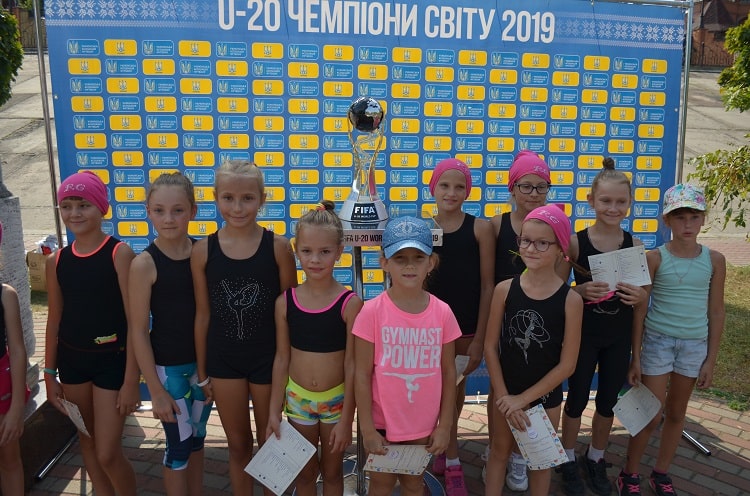 У рамках підготовки до Тижня масового футболу УЄФА представники УАФ взяли участь в «Олімпійському уроці»