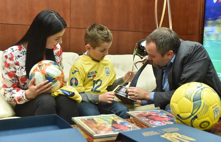 Син Героя України Сашко Цимбал: «Мрію здобути всі футбольні кубки!»