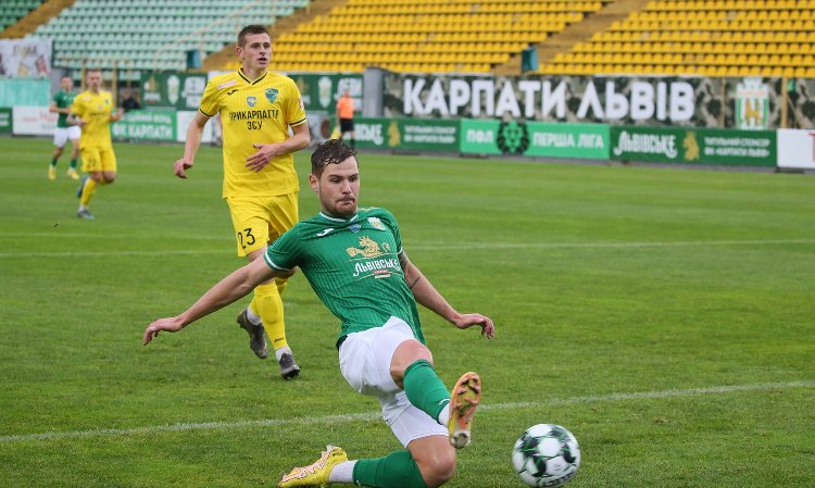 Перша ліга. Вольова звитяга «Карпат», перша перемога «Буковини»
