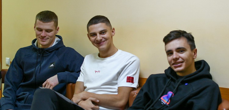 Антракт у Прем'єр-лізі: три колективи вийшли із зимової відпустки