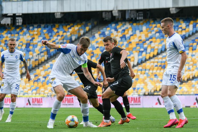 Прем’єр-ліга. «Динамо» розійшлося миром із «Зорею», «Шахтар» зіграв унічию в Чернігові