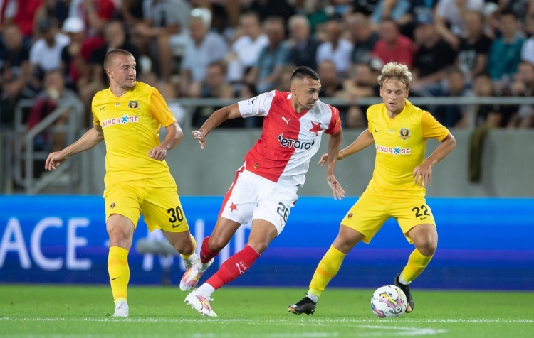 Dynamo Kyiv beat Slavia Prague, pass to UEFA Champions League play