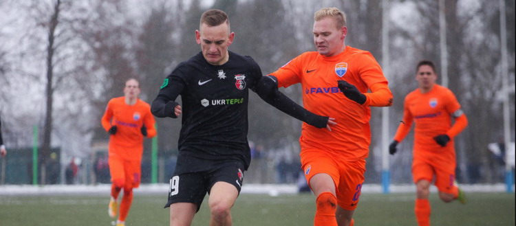 Кубок України. «Верес» у меншості переміг «Маріуполь», а «Агробізнес» у домашньому матчі в Полтаві взяв гору над «Ворсклою»