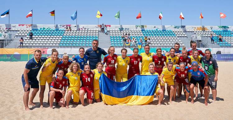 Головний тренер жіночої збірної України з пляжного футболу Юрій Клименко — про підготовку команди до двох надважливих турнірів  в Італії