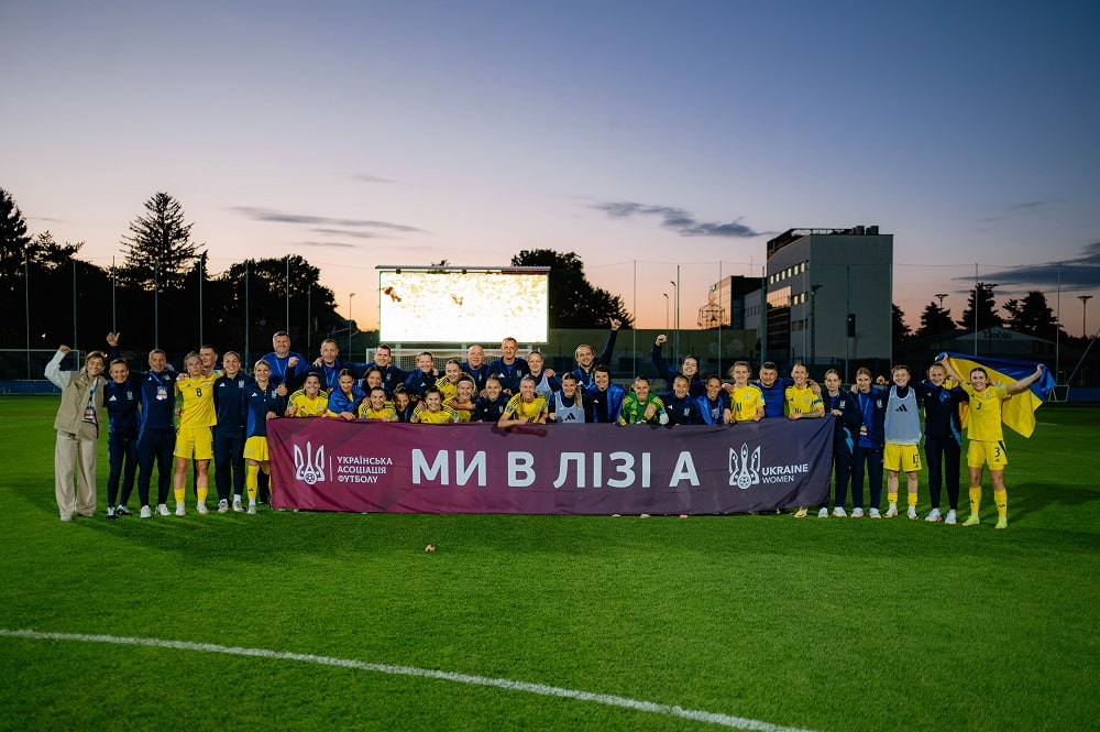 Травень. Хроніка подій: УАФ отримала престижну відзнаку від УЄФА, визначилися чемпіон і володар Кубка України, жіноча збірна вийшла в дивізіон А Ліги націй