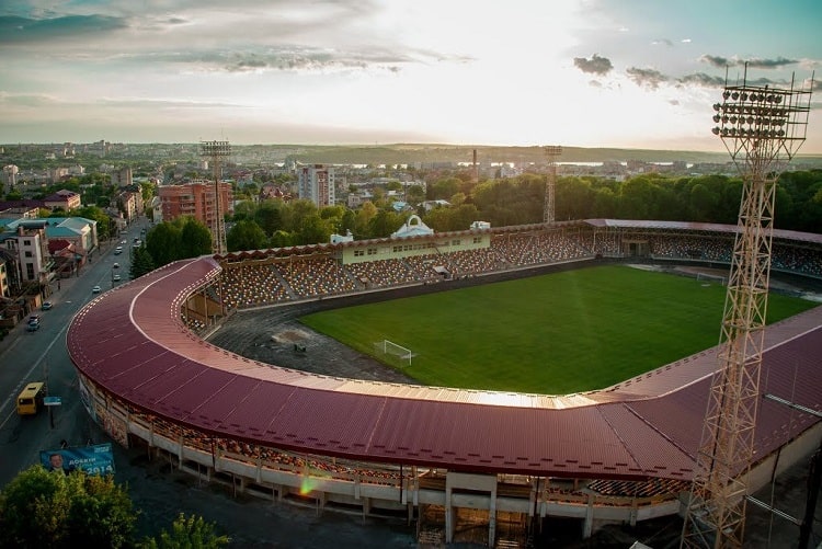 https://uaf.ua/photos/zbirna/%D0%B6%D0%BE%D0%B2%D1%82%D0%B5%D0%BD%D1%8C-2019/%D1%82%D0%B5%D1%80%D0%BD%D0%BE%D0%BF%D1%96%D0%BB%D1%8C-%D1%81%D1%82%D0%B0%D0%B4-min.jpg