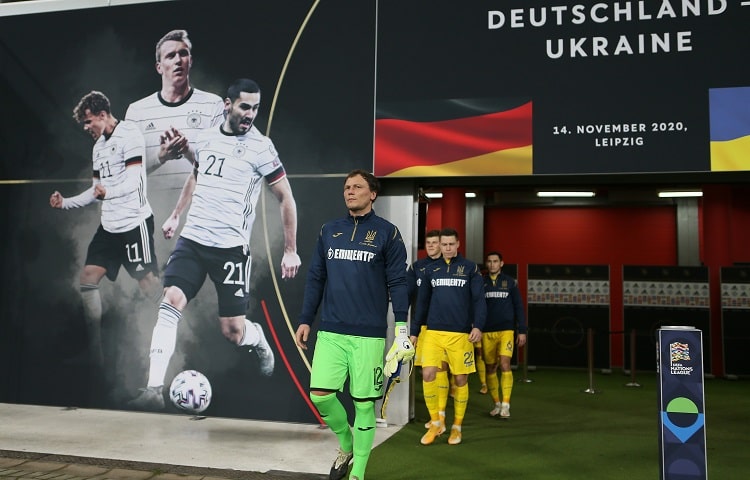 Before the match Borussia (Monchengladbach) - Ukraine. On German soil, the national team won two victories