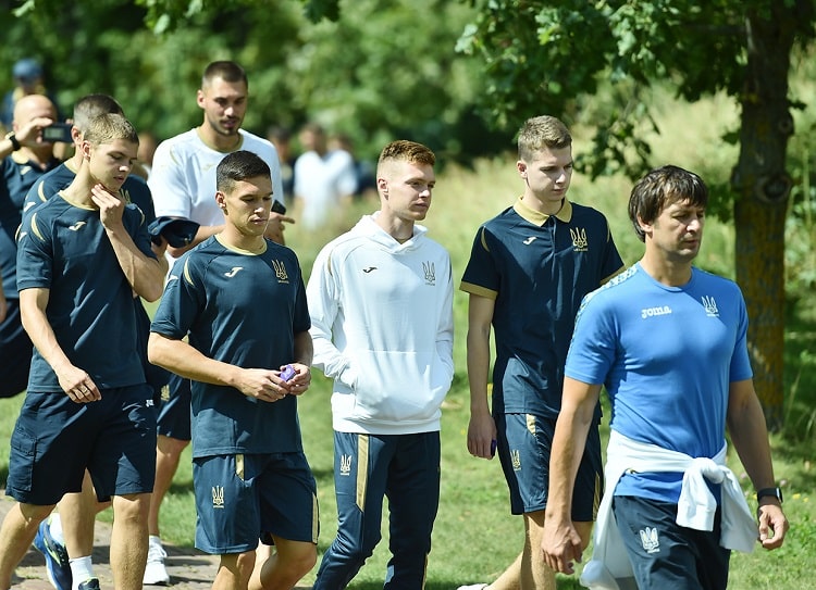 Буяльський не зіграє за збірну України у вересні через травму - изображение 4