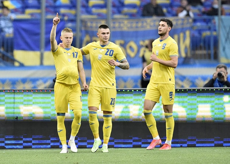 Guardsmen of the national team of Ukraine: Oleksandr Zinchenko entered the top-30