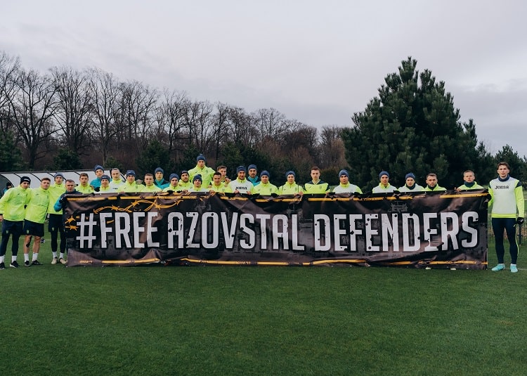 Free Azovstal Defenders. Футболисты сборной Украины напоминают о главном - изображение 1