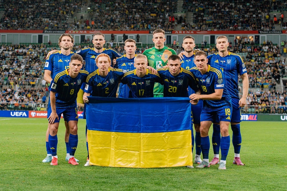 https://uaf.ua/photos/zbirna/2025/%D0%B2%D0%B5%D1%80%D0%B5%D1%81%D0%B5%D0%BD%D1%8C-2025/%D0%A3%D0%BA%D1%80%D0%B0%D1%97%D0%BD%D0%B0-%D0%A4%D1%80%D0%B0%D0%BD%D1%86%D1%96%D1%8F/%D1%83%D0%BA-%D1%84%D1%80-%D0%BA%D0%BE%D0%BC%D0%B0%D0%BD%D0%B4%D0%B0-2-min.jpg